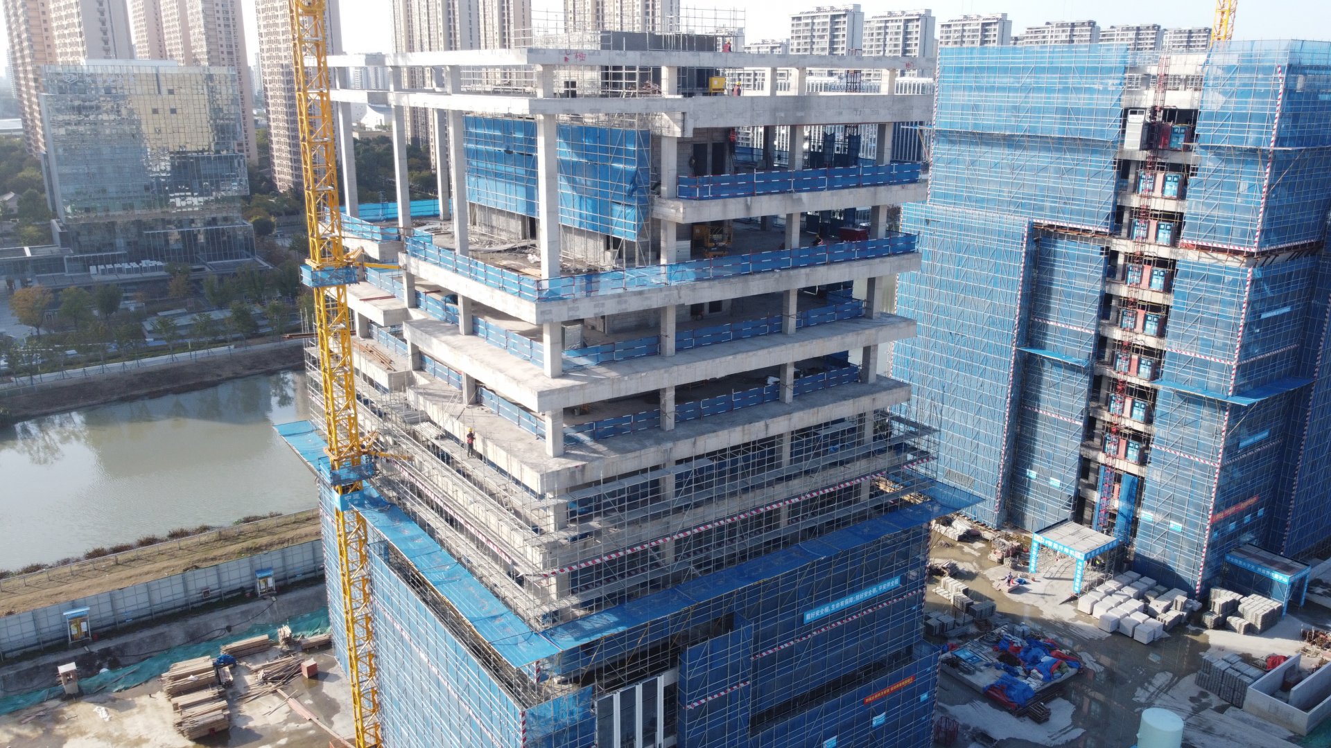 为产业园加快发展注入更多“科技基因”